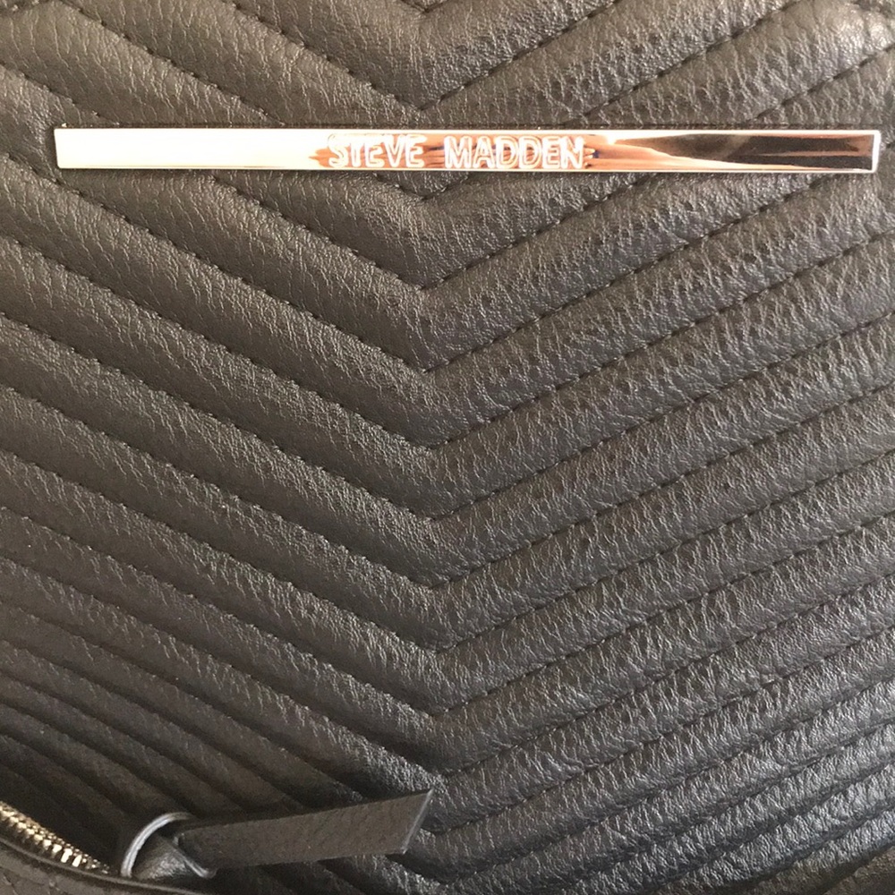 Backpack - Picture 3 of 3